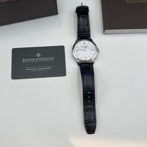 Baume & Mercier Classima Quartz White Dial Black Leather Men's Watch 10414 - Picture 4 of 16